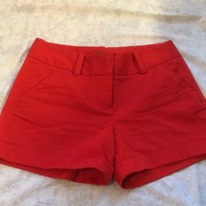 Vince Camuto red shorts sz 6